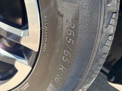 Used 2024 Toyota Tacoma TRD Sport image 32