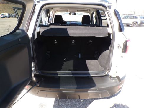 Used 2021 Ford EcoSport SE w/ SE Convenience Package image 8