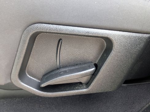 Used 2020 Kia Sorento LX image 17