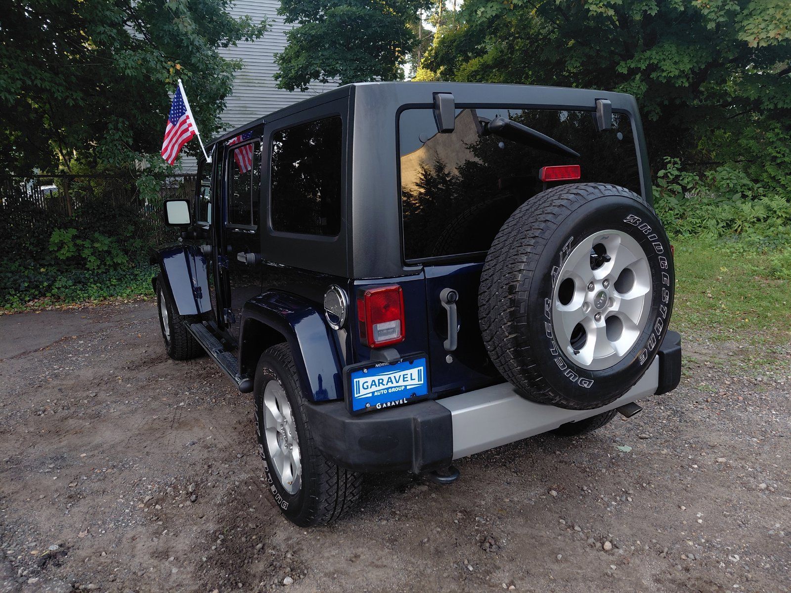 Used 2013 Jeep Wrangler Unlimited Sahara w/ Mopar Chrome Edition Group AWD/4WD image 19