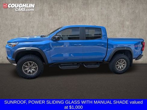 Used 2025 Chevrolet Colorado ZR2 w/ Technology Package AWD/4WD image 5