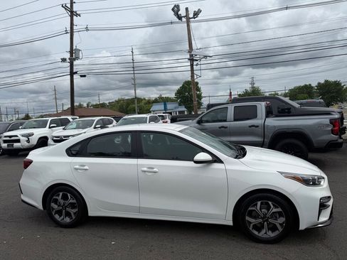 Used 2020 Kia Forte LXS FWD image 8