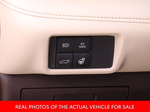 Used 2020 Toyota Highlander Limited AWD/4WD image 15