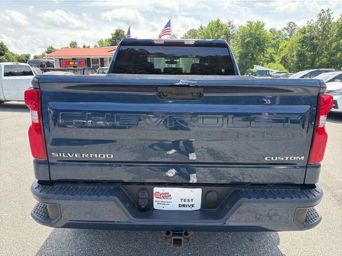 Used 2021 Chevrolet Silverado 1500 Custom AWD/4WD image 5