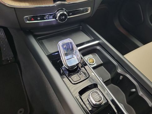 New 2026 Volvo XC60 B5 Core image 31