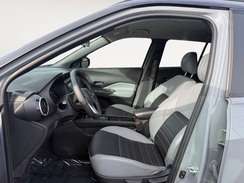 Used 2021 Nissan Kicks SR w/ SR Premium Package image 10