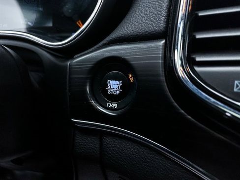 Used 2019 Jeep Grand Cherokee Limited w/ Luxury Group II image 28