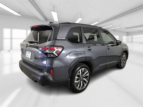 New 2025 Subaru Forester Touring image 4