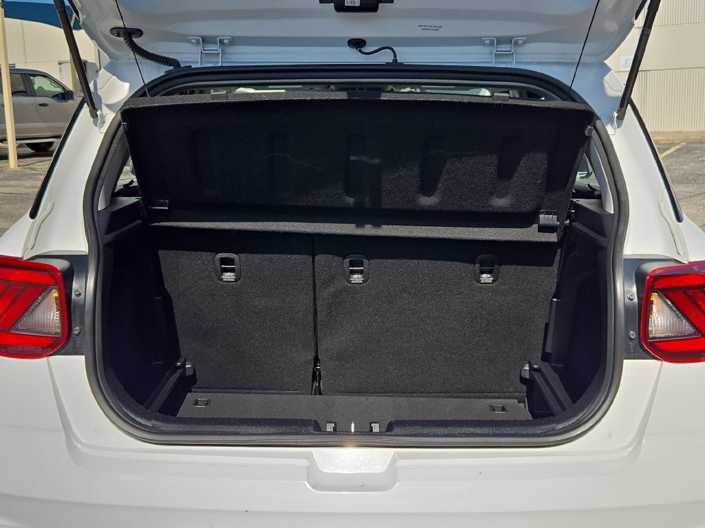 Used 2026 Hyundai Venue SEL FWD image 29