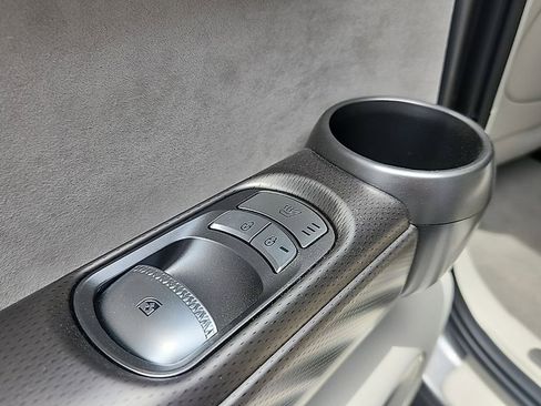 Used 2023 Genesis GV60 Performance AWD/4WD image 34