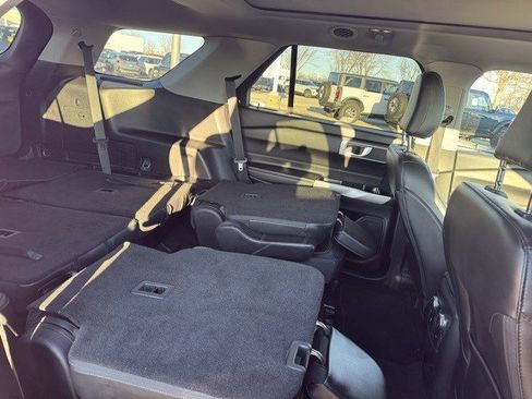 Used 2021 Ford Explorer XLT w/ Equipment Group 202A image 35