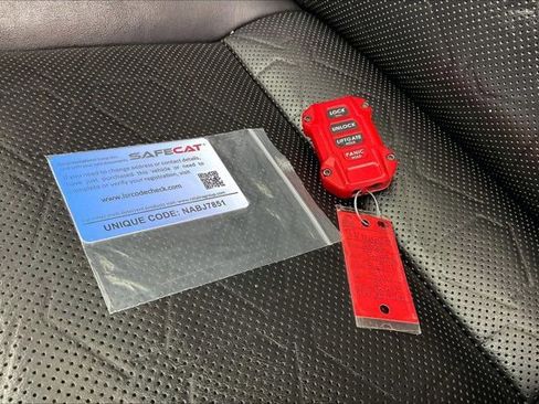 Used 2022 Toyota RAV4 TRD Off-Road w/ TRD Off-Road Weather Package image 11