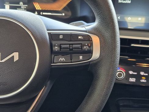 Used 2025 Kia K5 LXS FWD image 31