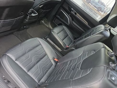 Certified 2021 Kia Telluride SX w/ SX Prestige Package AWD/4WD image 10