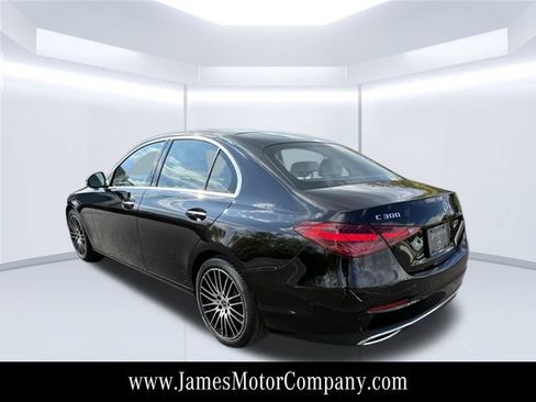 Certified 2026 Mercedes-Benz C 300 4MATIC Sedan image 9