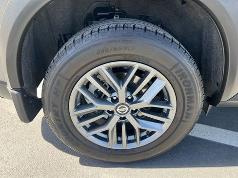 Used 2021 Nissan Rogue S image 14