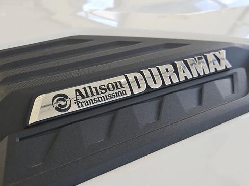 Used 2024 Chevrolet Silverado 3500 W/T image 14