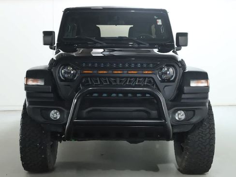Used 2018 Jeep Wrangler Unlimited Sport S AWD/4WD image 5