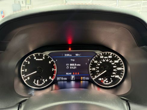 Used 2024 Nissan Altima 2.5 SR w/ SR Premium Package image 14