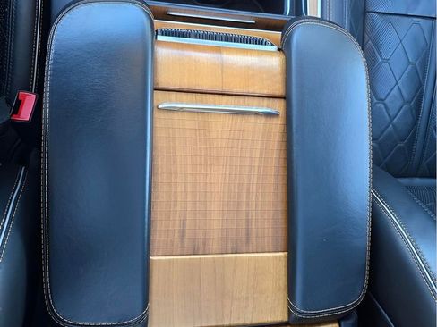 Used 2024 Jeep Grand Wagoneer L Series III image 16