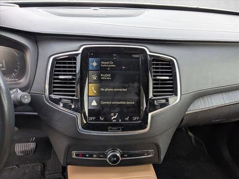 Used 2021 Volvo XC90 T8 Inscription w/ Advanced Package image 12
