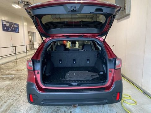 Used 2020 Subaru Outback Premium image 7