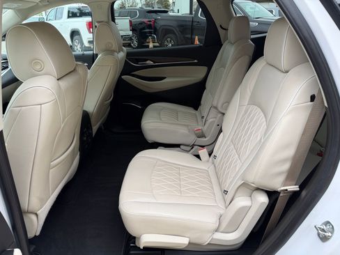 Used 2024 Buick Enclave Avenir w/ Avenir Technology Package image 25