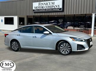 Used 2025 Nissan Altima 2.5 SV w/ SV Premium Package image 1