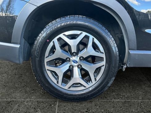 Used 2022 Subaru Forester Premium image 9