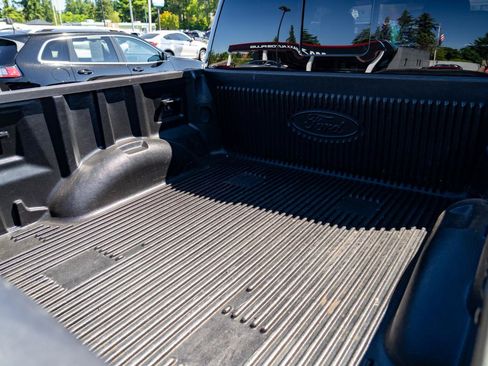 Used 2017 Ford F150 XLT w/ Equipment Group 302A Luxury AWD/4WD image 26