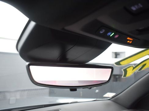 Used 2021 Cadillac Escalade Premium Luxury w/ LPO, Illumination Package image 24