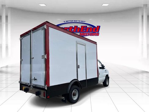Used 2023 Ford E-350 and Econoline 350 Super Duty w/ Power Windows & Locks Group RWD image 7