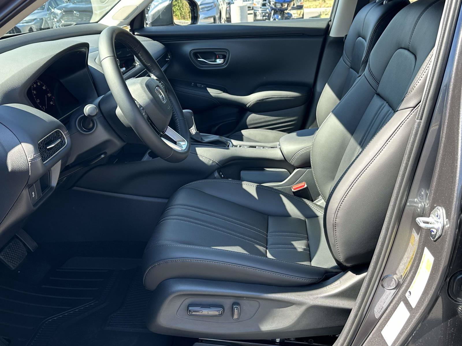 New 2027 Honda HR-V EX-L image 4