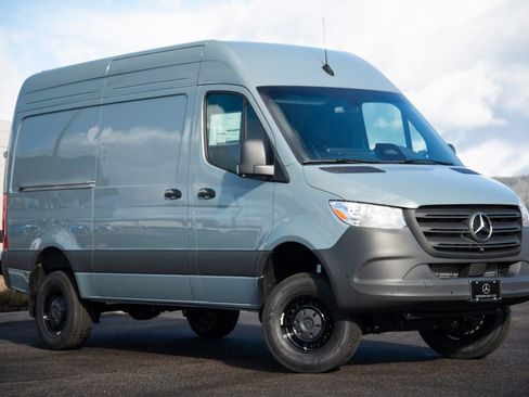 New 2026 Mercedes-Benz Sprinter 2500 image 3