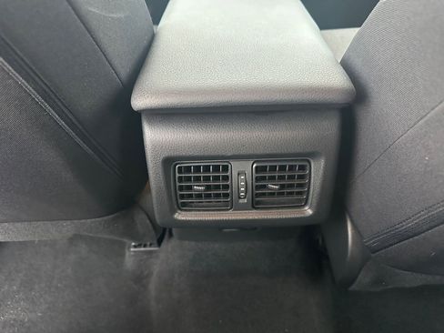 Used 2025 Toyota Camry LE image 23