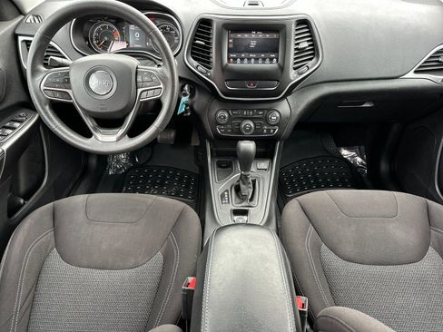 Used 2020 Jeep Cherokee Latitude image 12