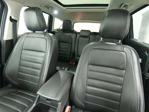 Used 2018 Ford Escape Titanium w/ Ford Safe & Smart Package AWD/4WD image 13