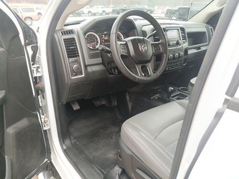 Used 2018 RAM 2500 Tradesman w/ Chrome Appearance Group image 38