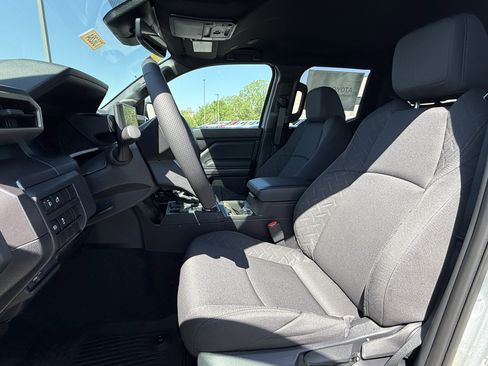 New 2026 Toyota Tacoma SR5 AWD/4WD image 18