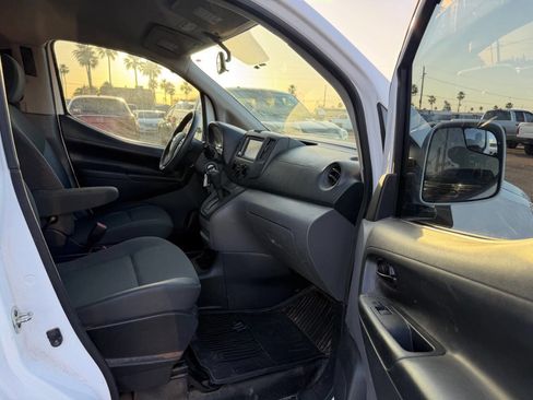 Used 2021 Nissan NV200 SV w/ Sliding Door Glass Package image 18