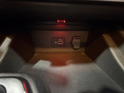 Used 2020 Nissan Sentra S image 31