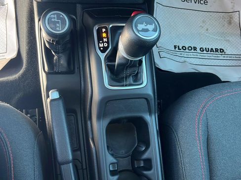 Used 2026 Jeep Wrangler Unlimited Rubicon AWD/4WD image 16