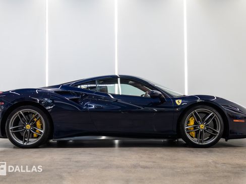 Used 2017 Ferrari 488 GTB RWD image 20