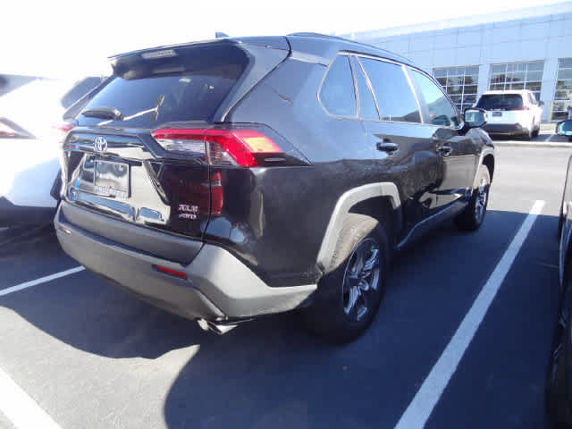 Used 2024 Toyota RAV4 XLE AWD/4WD image 4