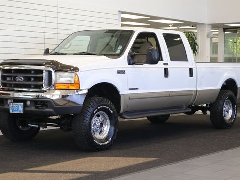 Used 2001 Ford F250 Lariat AWD/4WD image 3