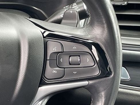 Used 2024 Buick Enclave Premium image 13