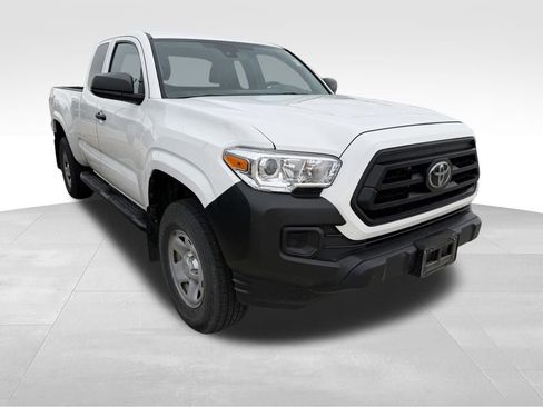 Used 2023 Toyota Tacoma SR RWD image 3