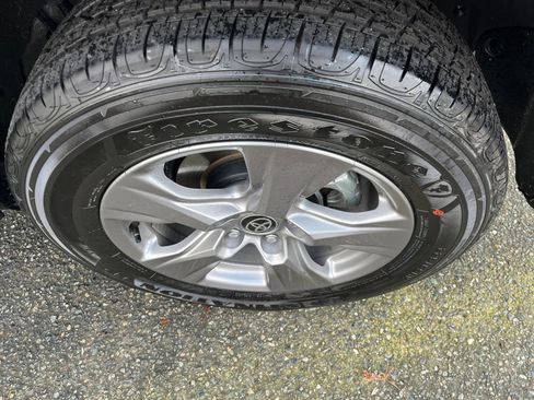 Used 2025 Toyota RAV4 LE image 30