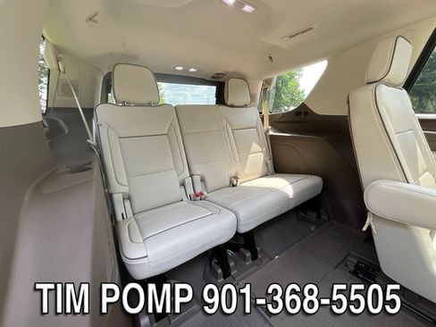 Used 2021 GMC Yukon Denali w/ Denali Premium Package AWD/4WD image 19