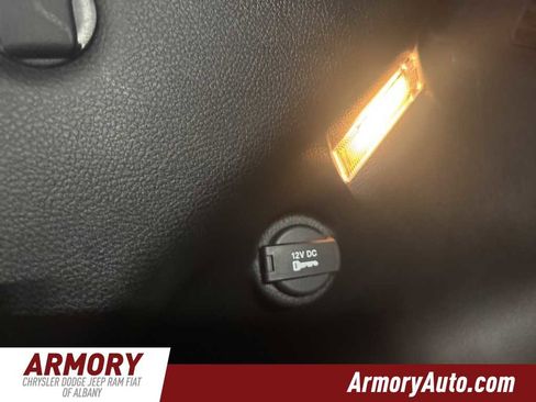 Used 2022 Jeep Compass Limited image 28